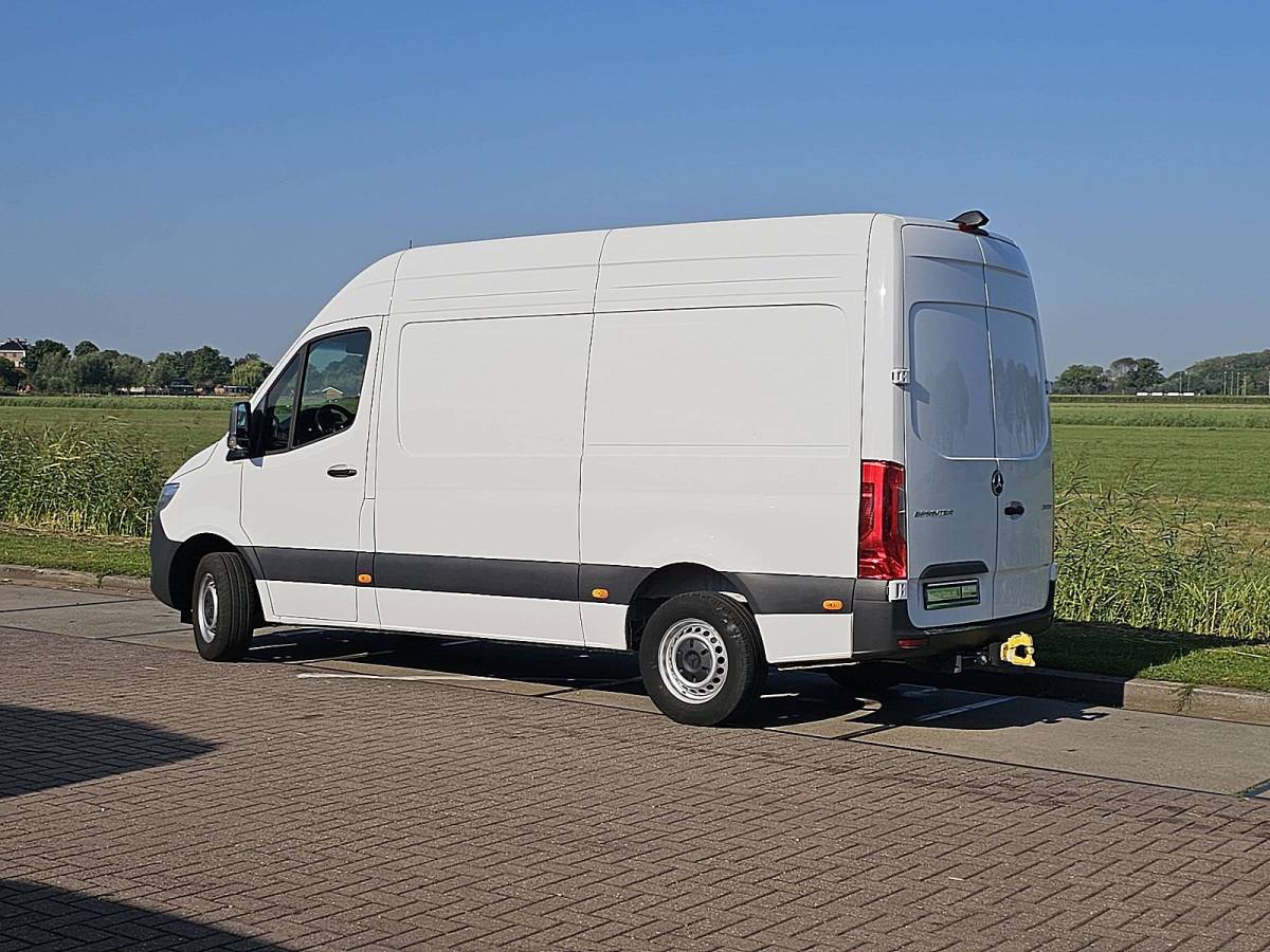 Mercedes-Benz Sprinter MERCEDES-BENZ SPRINTER 311 l2h2 mbux10 rdw