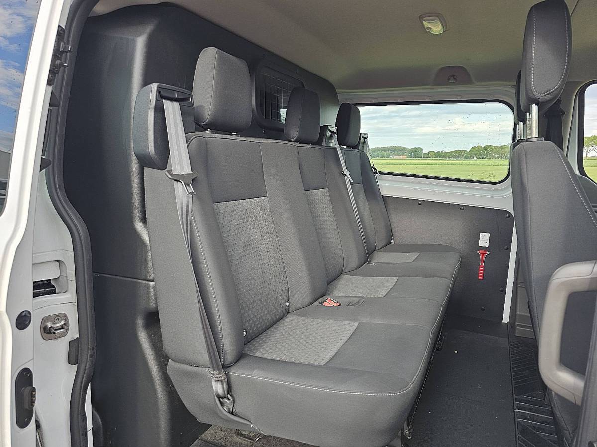Ford Transit Custom FORD TRANSIT CUSTOM 2.0 l1h1 dubbele cabine!