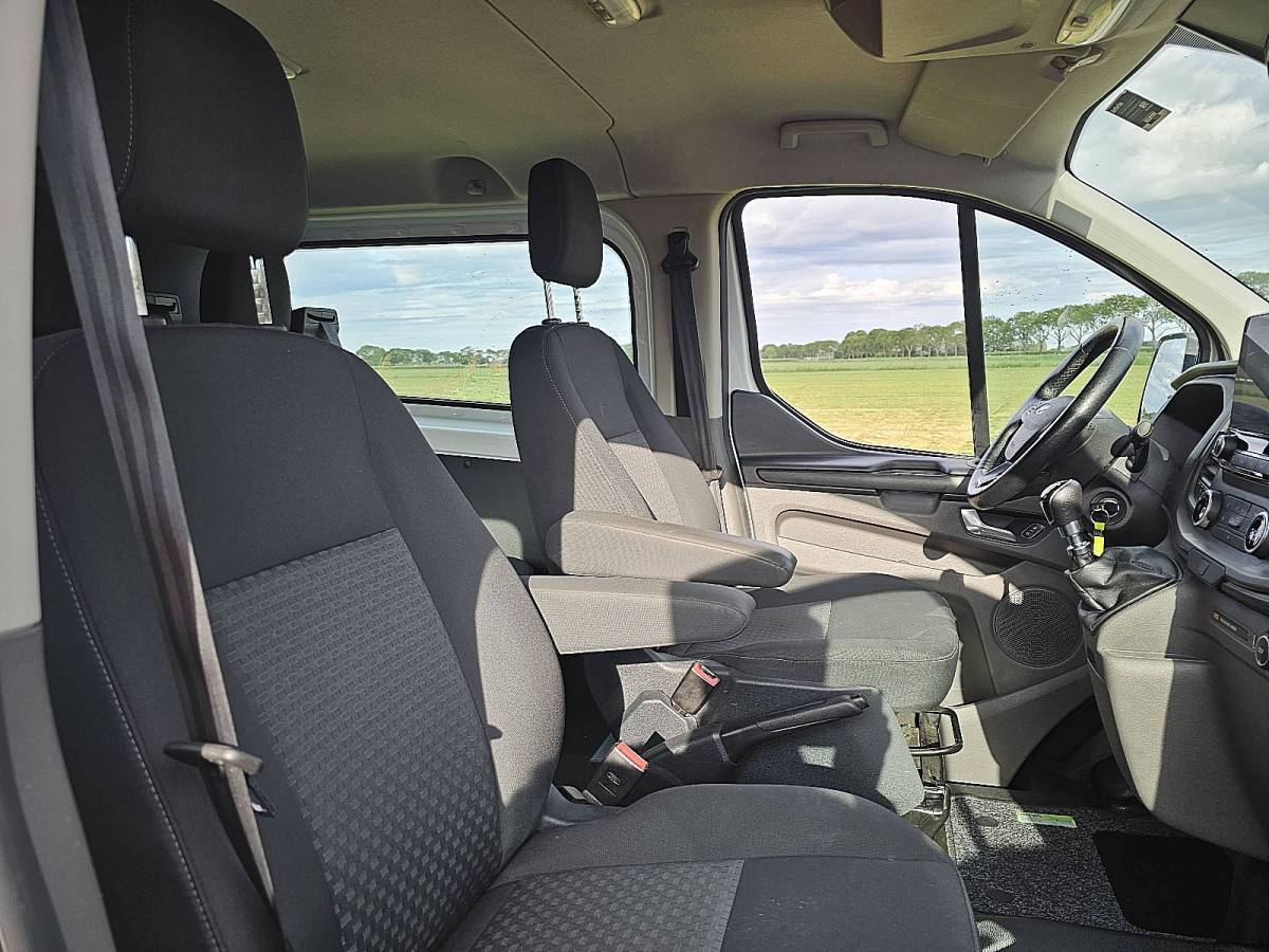 Ford Transit Custom FORD TRANSIT CUSTOM 2.0 l1h1 dubbele cabine!