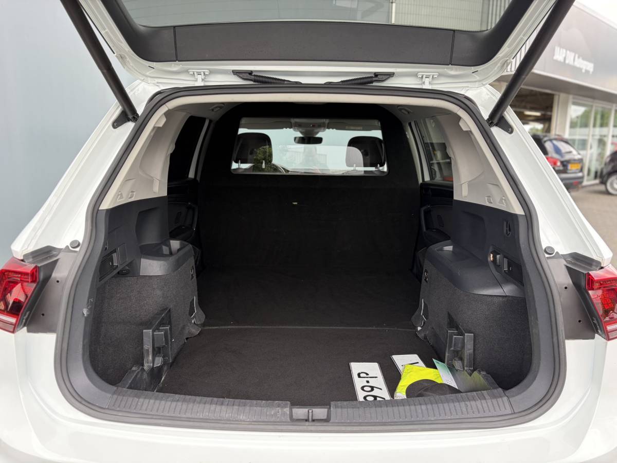 Volkswagen Tiguan Allspace Volkswagen Tiguan All Space BJR 2019   2.0 TDI 150 PK 4-MOTION Grijs Kenteken! AUTOMAAT | TREKHAAK |  STOELVERWARMING | ADAPTIVE CRUISE | CLIMA | CARPLAY