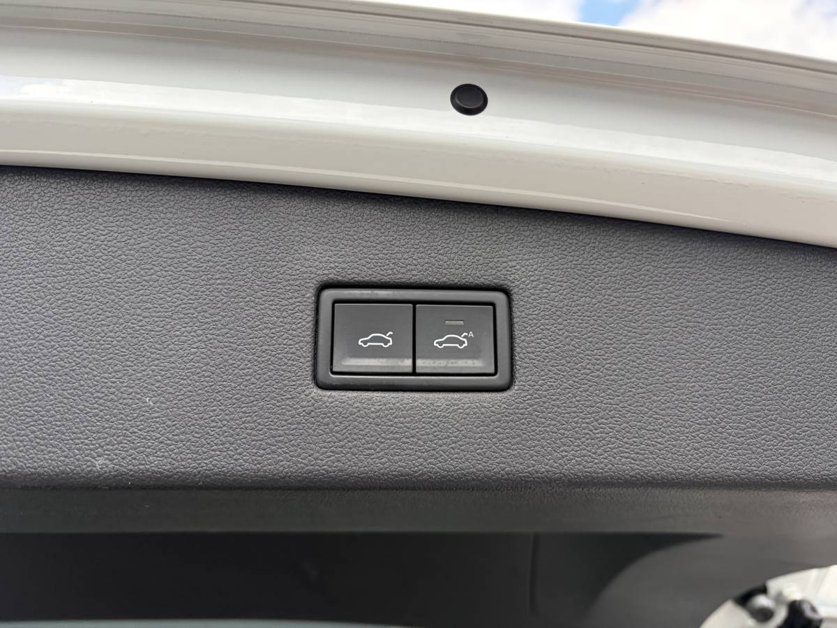 Volkswagen Tiguan Allspace Volkswagen Tiguan All Space BJR 2019   2.0 TDI 150 PK 4-MOTION Grijs Kenteken! AUTOMAAT | TREKHAAK |  STOELVERWARMING | ADAPTIVE CRUISE | CLIMA | CARPLAY