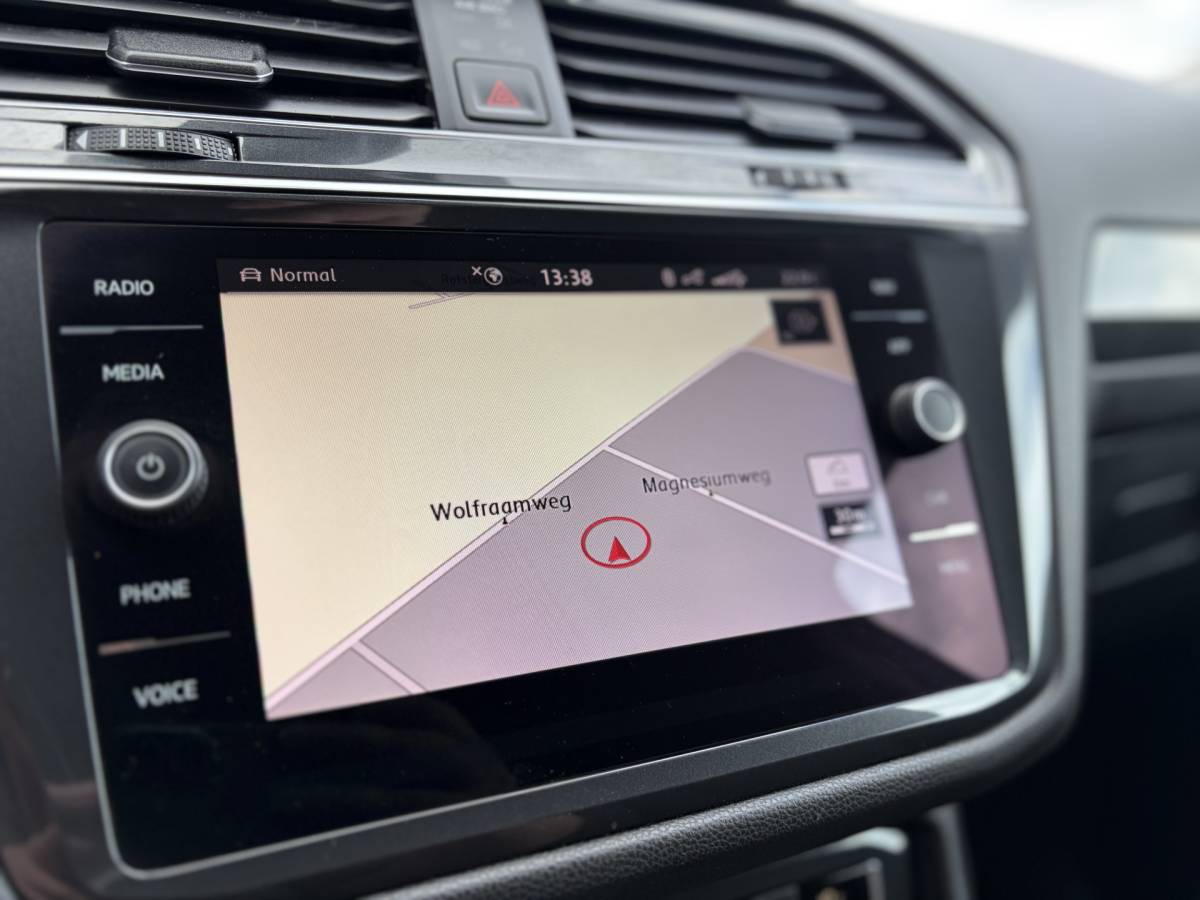 Volkswagen Tiguan Allspace Volkswagen Tiguan All Space BJR 2019   2.0 TDI 150 PK 4-MOTION Grijs Kenteken! AUTOMAAT | TREKHAAK |  STOELVERWARMING | ADAPTIVE CRUISE | CLIMA | CARPLAY