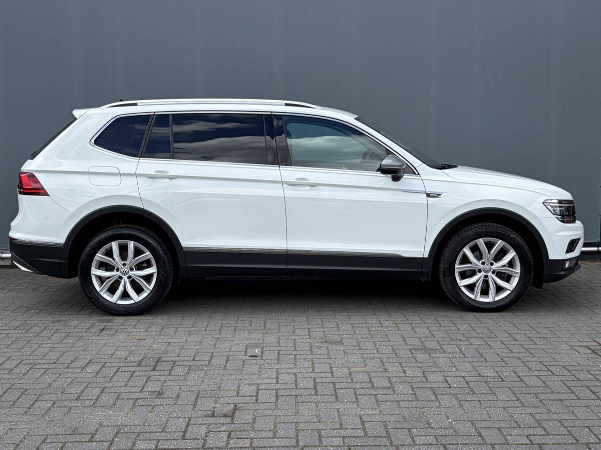 Volkswagen Tiguan Allspace Volkswagen Tiguan All Space BJR 2019   2.0 TDI 150 PK 4-MOTION Grijs Kenteken! AUTOMAAT | TREKHAAK |  STOELVERWARMING | ADAPTIVE CRUISE | CLIMA | CARPLAY