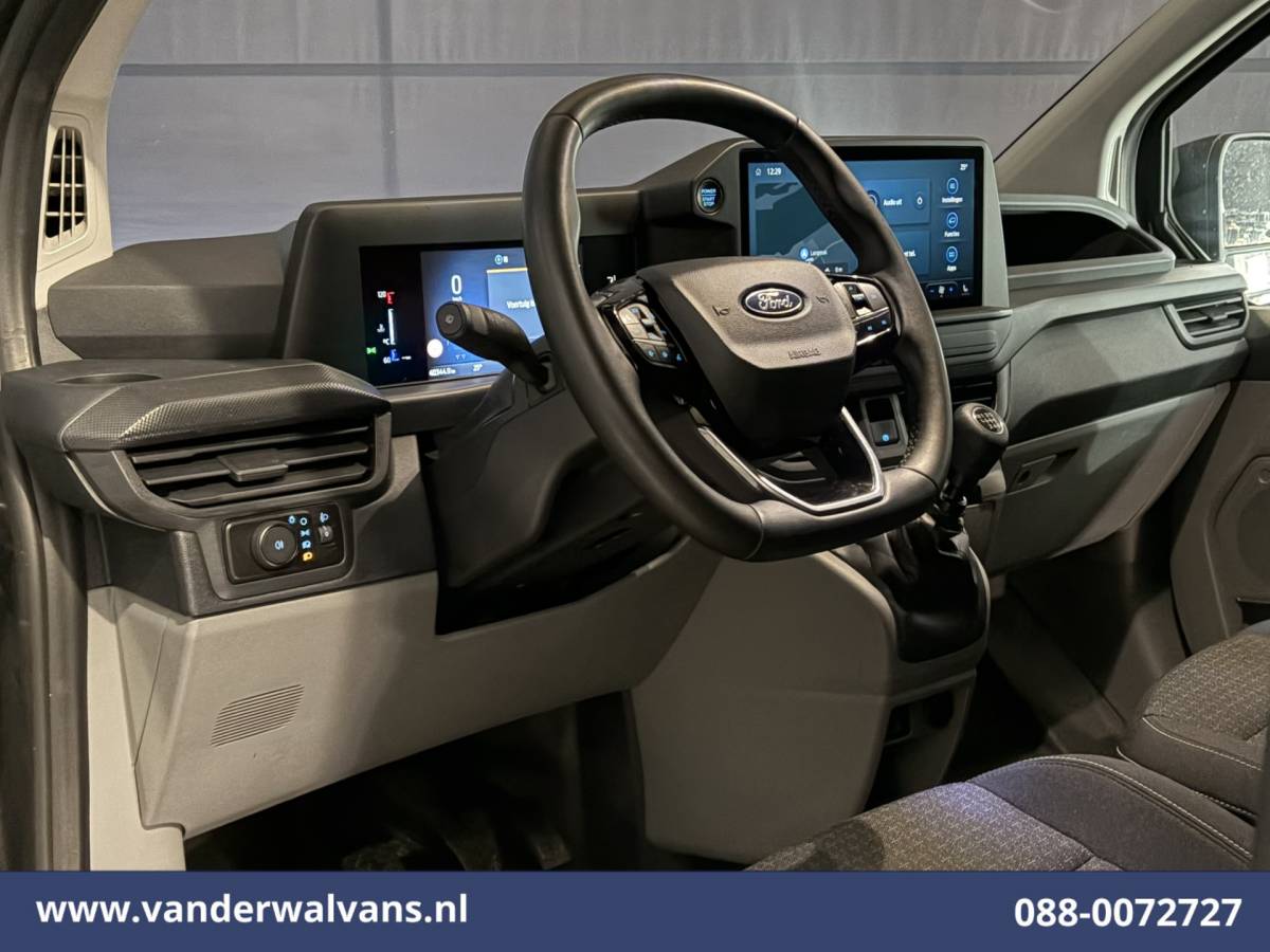 Ford Transit Custom Ford Transit Custom 2.0 TDCI 136pk L1H1 Euro6 Airco | Camera | Navigatie | LED | Apple Carplay | Adaptieve Cruisecontrol Android Auto, Verwarmde voorruit, Stoelverwarming, Parkeersensoren, Bijrijdersbank, 2590kg trekvermogen