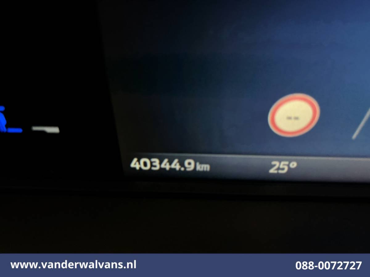 Ford Transit Custom Ford Transit Custom 2.0 TDCI 136pk L1H1 Euro6 Airco | Camera | Navigatie | LED | Apple Carplay | Adaptieve Cruisecontrol Android Auto, Verwarmde voorruit, Stoelverwarming, Parkeersensoren, Bijrijdersbank, 2590kg trekvermogen