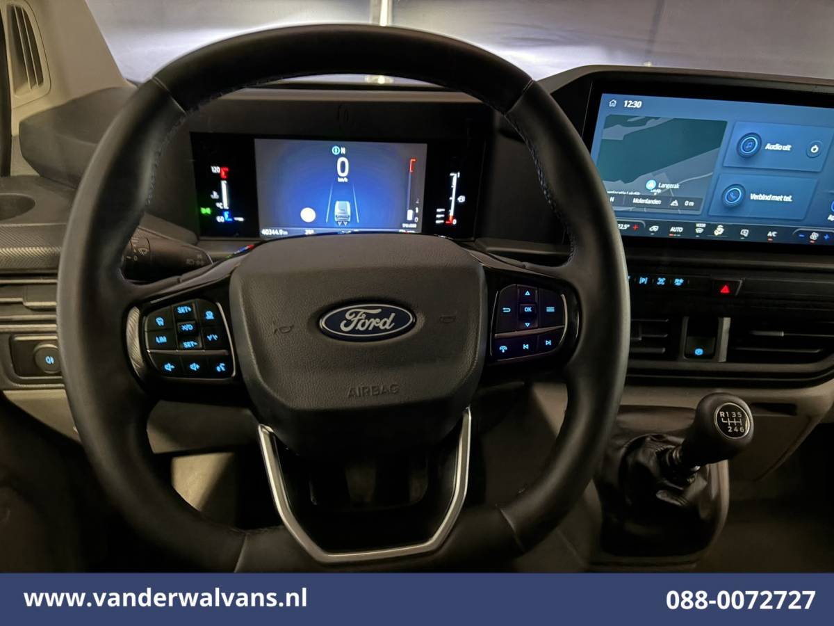 Ford Transit Custom Ford Transit Custom 2.0 TDCI 136pk L1H1 Euro6 Airco | Camera | Navigatie | LED | Apple Carplay | Adaptieve Cruisecontrol Android Auto, Verwarmde voorruit, Stoelverwarming, Parkeersensoren, Bijrijdersbank, 2590kg trekvermogen