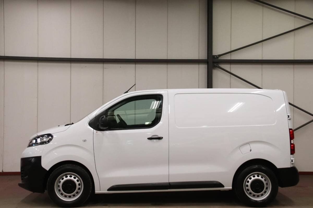 Fiat Scudo Fiat Scudo 1.5 MULTIJET 120PK NAVIGATIE AIRCO Fiat Scudo 1.5 MULTIJET 120PK NAVIGATIE