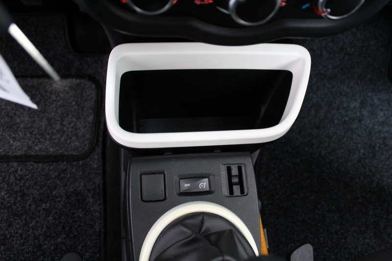 Renault Twingo Renault Twingo 1.0 SCe Expression 71PK, RIJKLAAR | AIRCO | CRUISE CONTROLE | ELEC-RAMEN