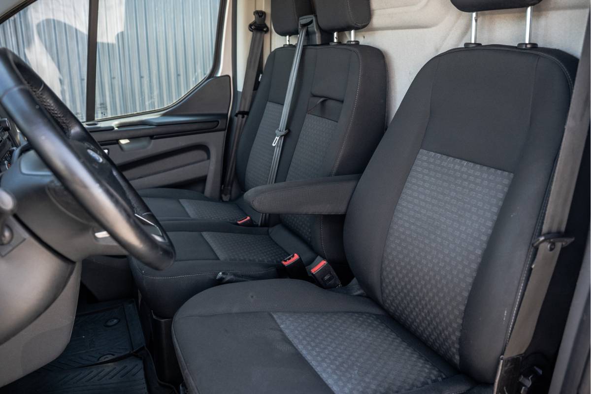 Ford Transit Custom Ford Transit Custom 2.0 EcoBlue L2H1 | 130 PK | 3-Zits | Camera | Cruise | PDC | Airco | Trekhaak | Imperiaal