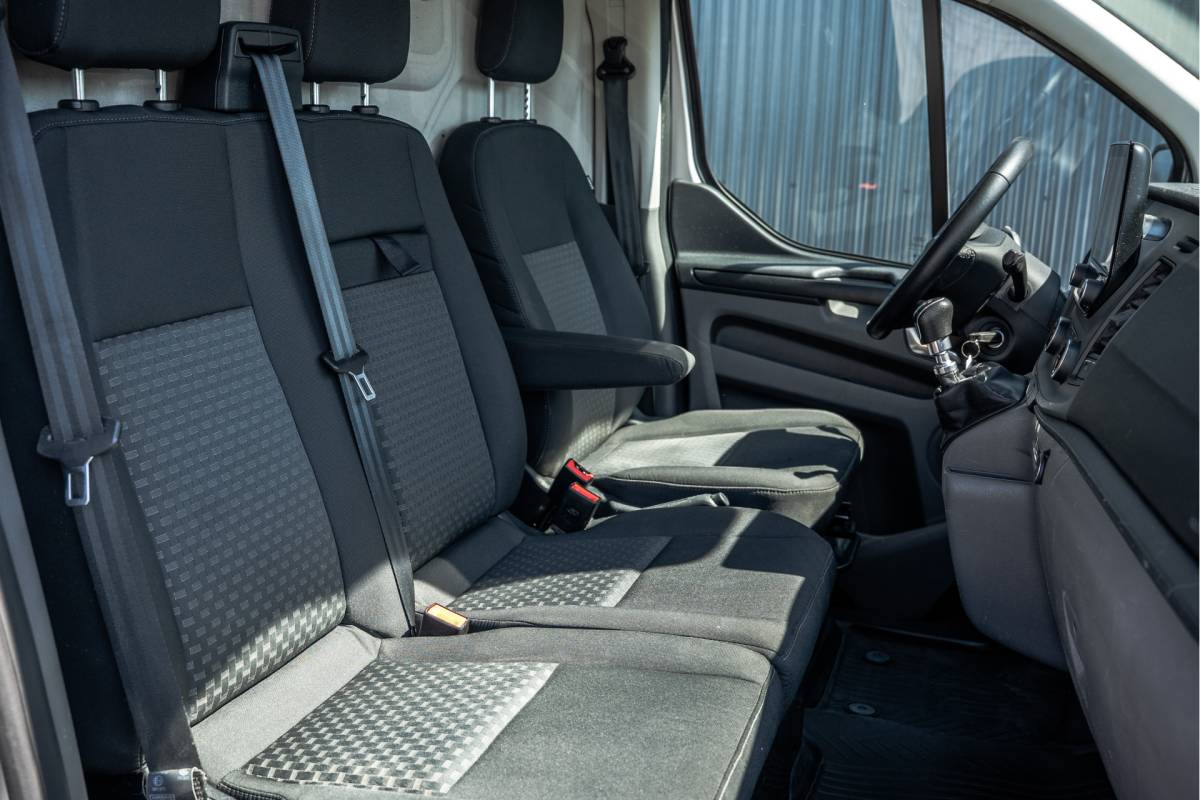 Ford Transit Custom Ford Transit Custom 2.0 EcoBlue L2H1 | 130 PK | 3-Zits | Camera | Cruise | PDC | Airco | Trekhaak | Imperiaal