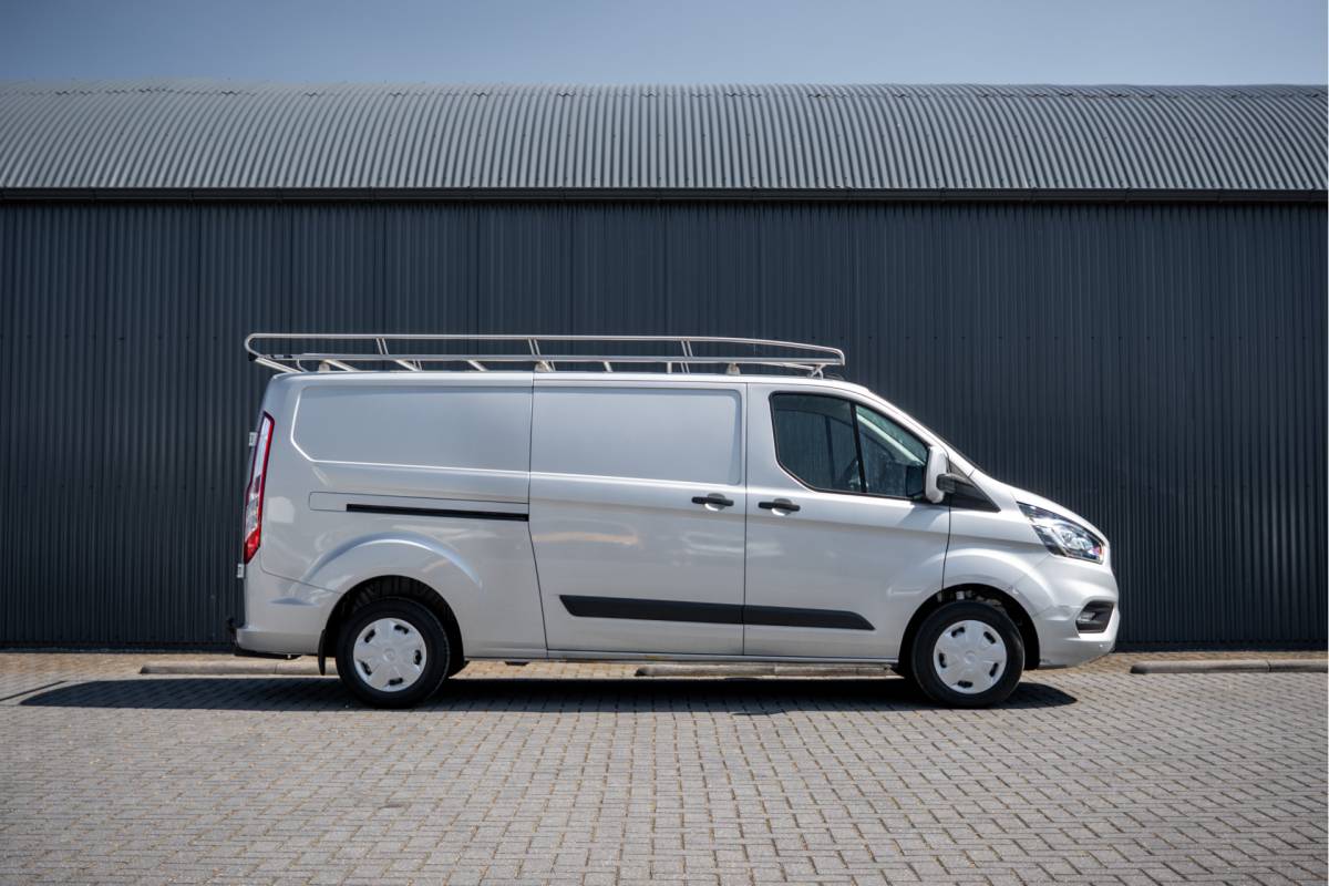 Ford Transit Custom Ford Transit Custom 2.0 EcoBlue L2H1 | 130 PK | 3-Zits | Camera | Cruise | PDC | Airco | Trekhaak | Imperiaal