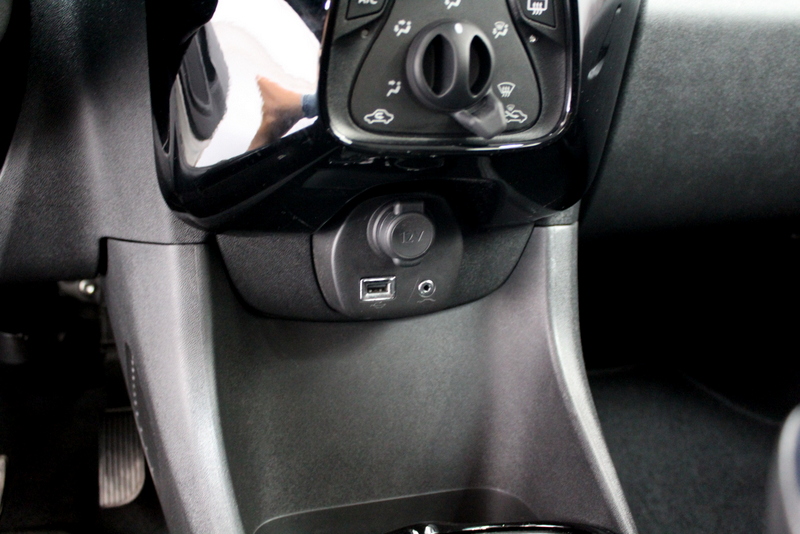 Citroën C1 Citroën C1 1.0 VTi Feel 73PK, RIJKLAAR | AIRCO | CRUISE CONTROLE | BLUETOOTH | ELEC-RAMEN VOOR