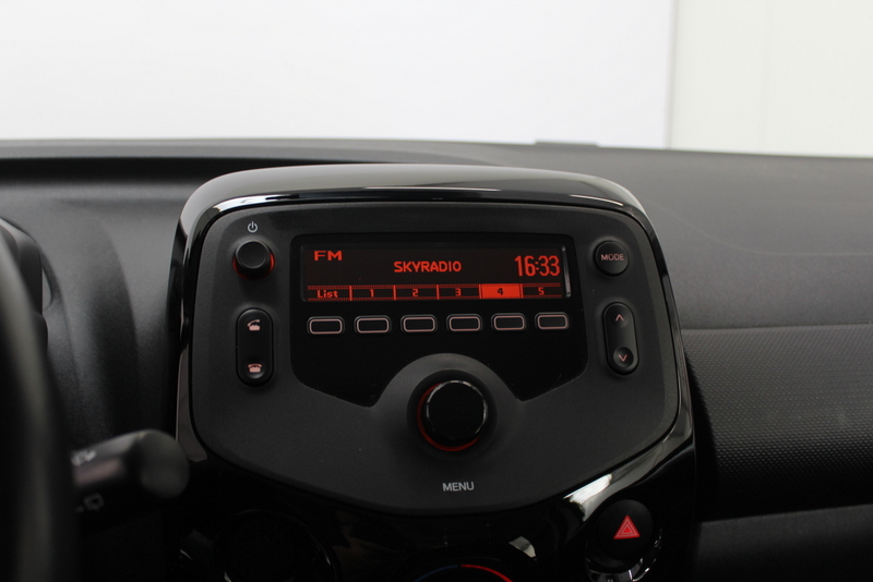 Citroën C1 Citroën C1 1.0 VTi Feel 73PK, RIJKLAAR | AIRCO | CRUISE CONTROLE | BLUETOOTH | ELEC-RAMEN VOOR