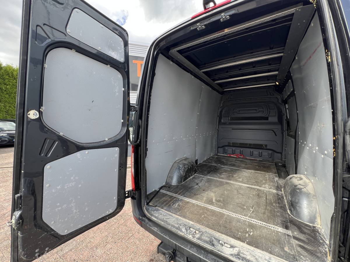 Mercedes-Benz Sprinter Mercedes-Benz Sprinter 317 CDI L2H2 / 3500 Kg Trekgewicht