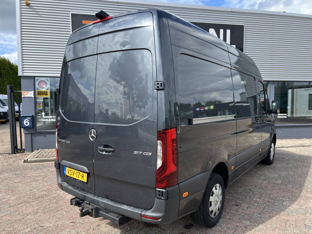 Mercedes-Benz Sprinter Mercedes-Benz Sprinter 317 CDI L2H2 / 3500 Kg Trekgewicht