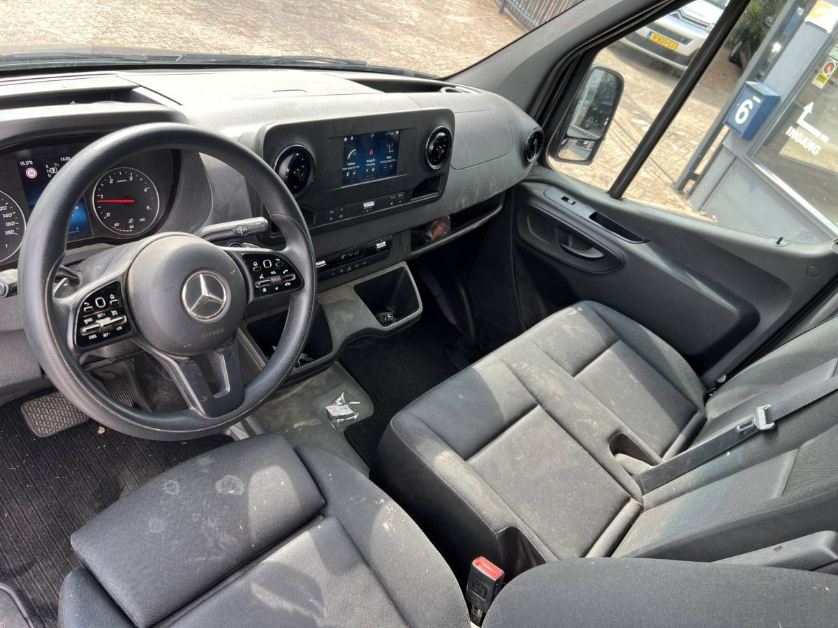 Mercedes-Benz Sprinter Mercedes-Benz Sprinter 317 CDI L2H2 / 3500 Kg Trekgewicht