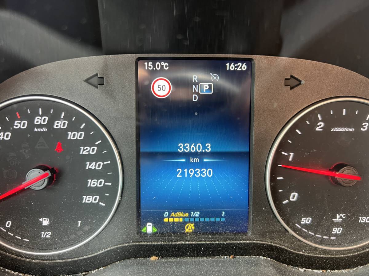 Mercedes-Benz Sprinter Mercedes-Benz Sprinter 317 CDI L2H2 / 3500 Kg Trekgewicht