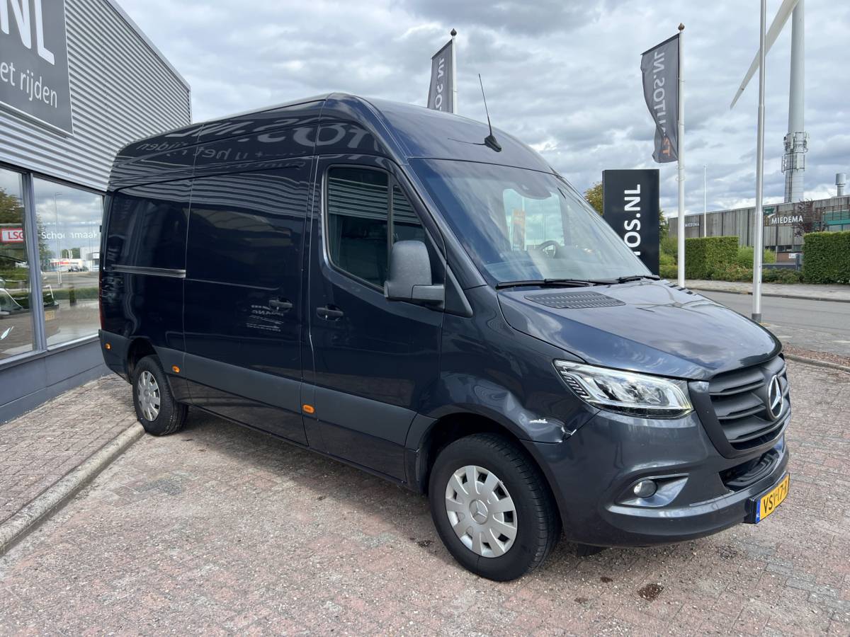 Mercedes-Benz Sprinter Mercedes-Benz Sprinter 317 CDI L2H2 / 3500 Kg Trekgewicht