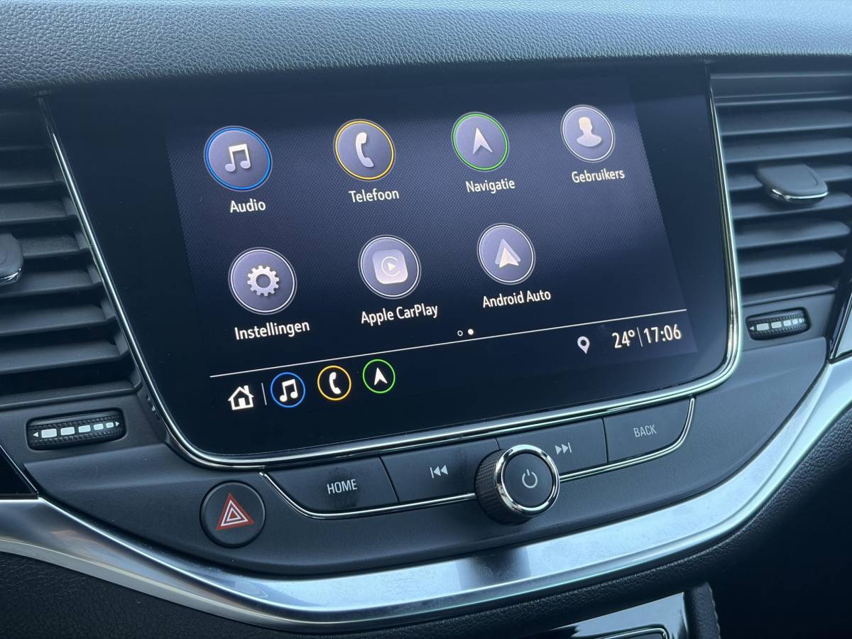 Opel Astra Opel Astra Sports Tourer 1.2 Ultimate ✓146pk✓2e Eigenaar✓Trekhaak✓Camera✓Carplay✓Navi✓Alcantara-Leder✓17”Lmv✓Stoelverw-Stuurverw✓Net beurt gehad✓Dodehoek✓Rijstrooksensor✓Pdc V+A✓6 Bak✓N.A.P✓Bj 11-2020✓Apk tot 08-2028