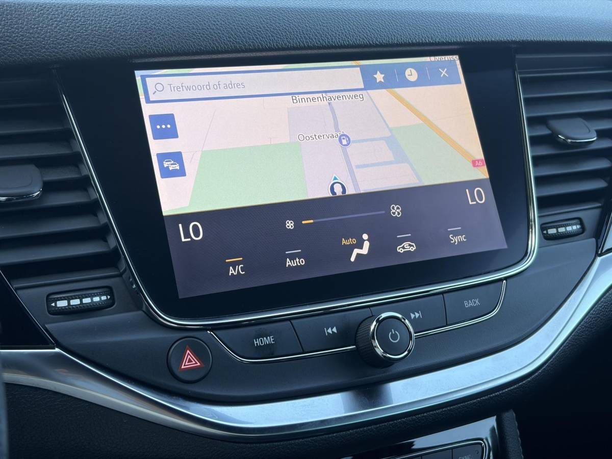 Opel Astra Opel Astra Sports Tourer 1.2 Ultimate ✓146pk✓2e Eigenaar✓Trekhaak✓Camera✓Carplay✓Navi✓Alcantara-Leder✓17”Lmv✓Stoelverw-Stuurverw✓Net beurt gehad✓Dodehoek✓Rijstrooksensor✓Pdc V+A✓6 Bak✓N.A.P✓Bj 11-2020✓Apk tot 08-2028