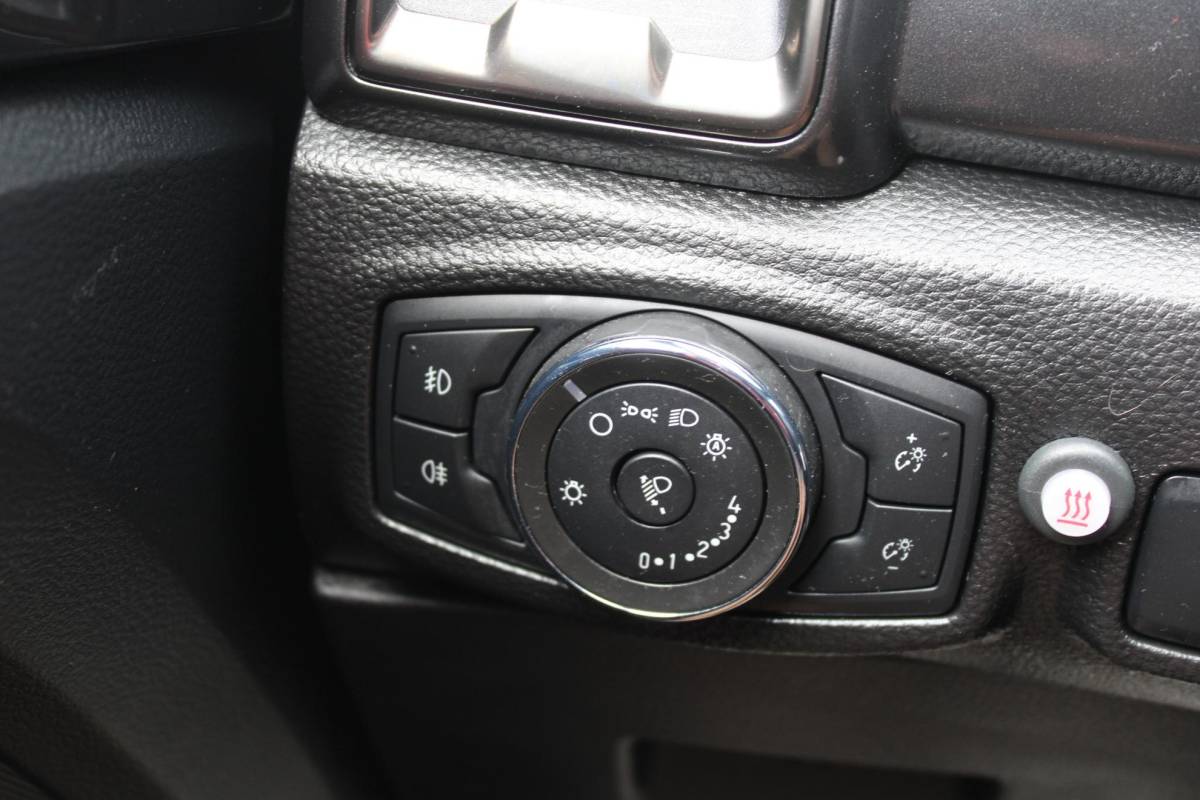 Ford Ranger Ford Ranger 2.0 EcoBlue Wildtrak Supercab | Rollertop | Trekhaak | Volledig Lederen Interieur | BELLEN VOOR BEZICHTIGING