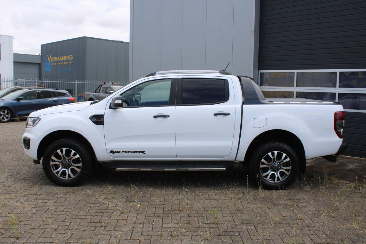 Ford Ranger Ford Ranger 2.0 EcoBlue Wildtrak Supercab | Rollertop | Trekhaak | Volledig Lederen Interieur | BELLEN VOOR BEZICHTIGING