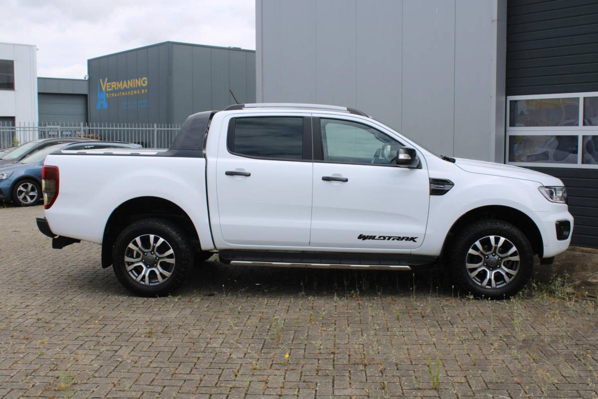 Ford Ranger Ford Ranger 2.0 EcoBlue Wildtrak Supercab | Rollertop | Trekhaak | Volledig Lederen Interieur | BELLEN VOOR BEZICHTIGING