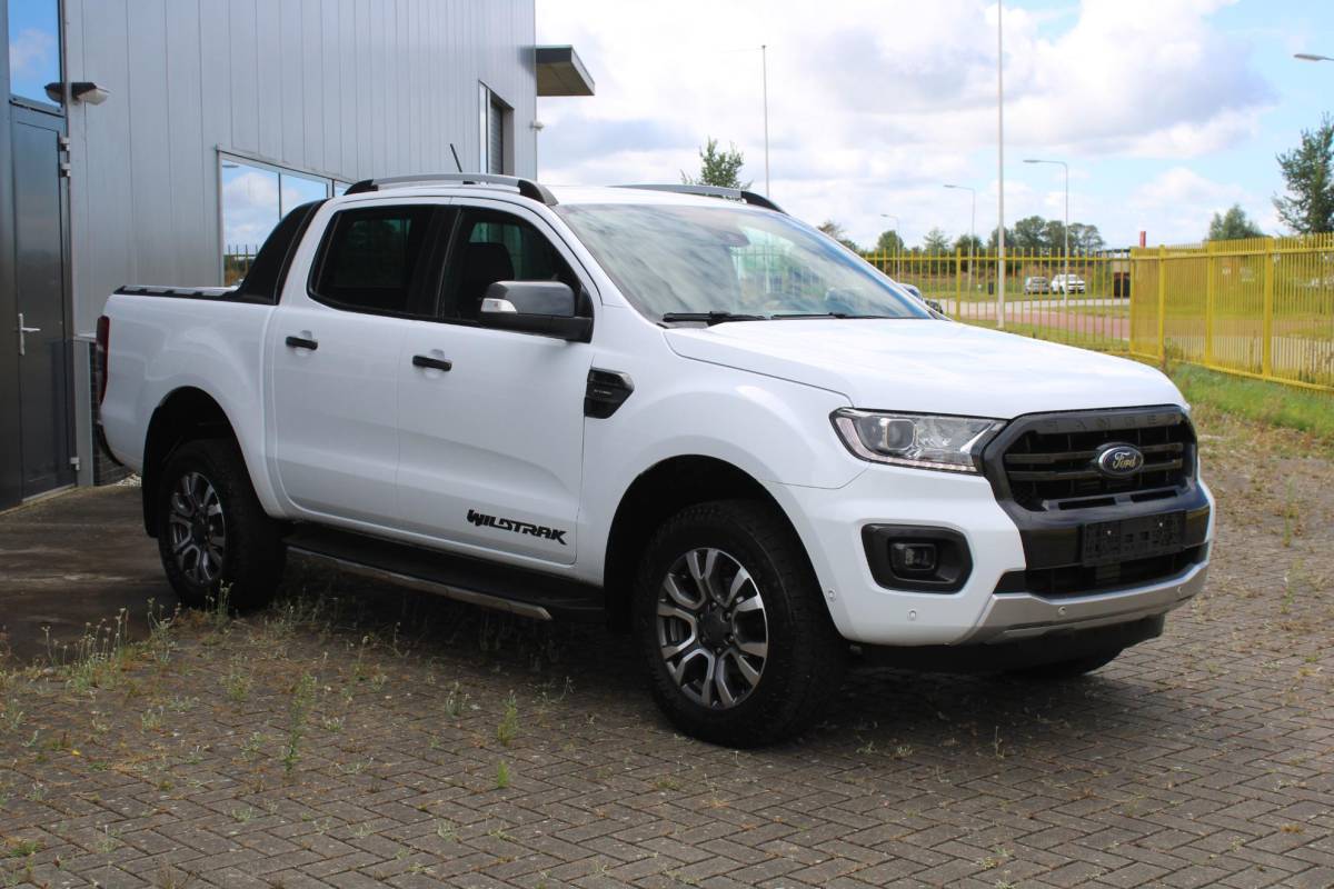 Ford Ranger Ford Ranger 2.0 EcoBlue Wildtrak Supercab | Rollertop | Trekhaak | Volledig Lederen Interieur | BELLEN VOOR BEZICHTIGING