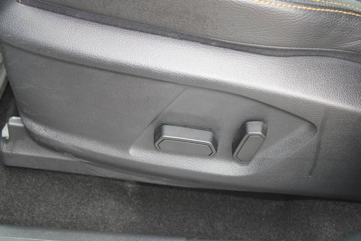 Ford Ranger Ford Ranger 2.0 EcoBlue Wildtrak Supercab | Rollertop | Trekhaak | Volledig Lederen Interieur | BELLEN VOOR BEZICHTIGING
