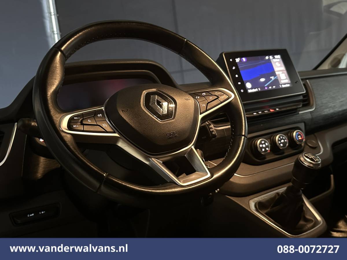 Renault Trafic Renault Trafic 2.0 Blue dCi 131pk L1H1 Euro6 Airco | Imperiaal | Navigatie | Camera | LED | Cruisecontrol Android Auto, Parkeersensoren, Bijrijdersbank