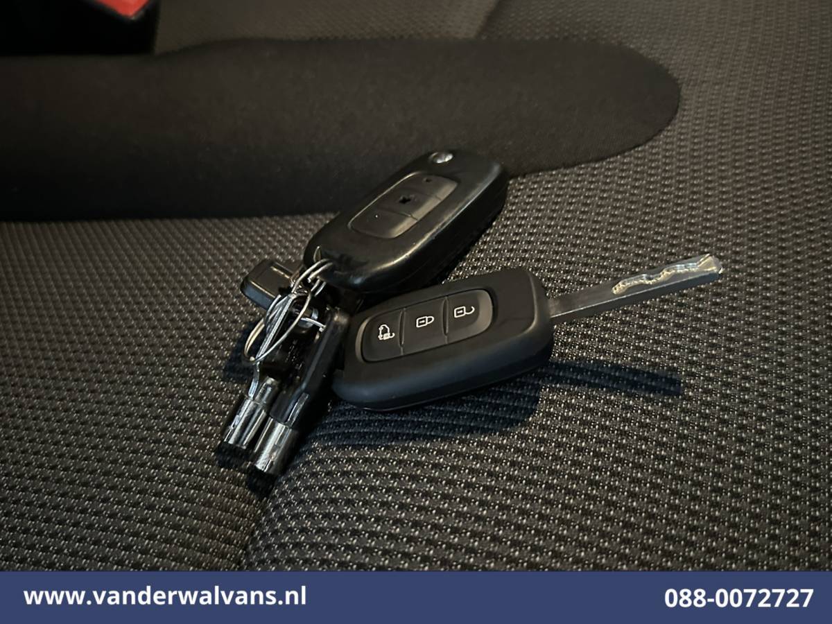 Renault Trafic Renault Trafic 2.0 Blue dCi 131pk L1H1 Euro6 Airco | Imperiaal | Navigatie | Camera | LED | Cruisecontrol Android Auto, Parkeersensoren, Bijrijdersbank