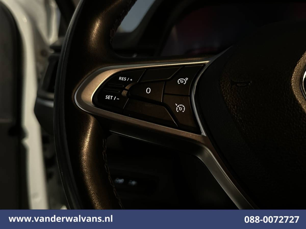 Renault Trafic Renault Trafic 2.0 Blue dCi 131pk L1H1 Euro6 Airco | Imperiaal | Navigatie | Camera | LED | Cruisecontrol Android Auto, Parkeersensoren, Bijrijdersbank