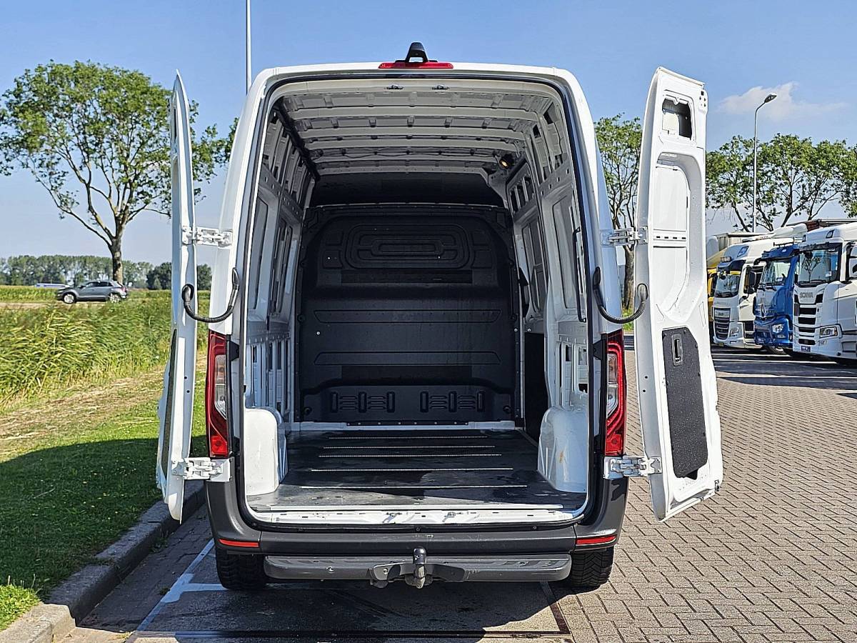Mercedes-Benz Sprinter MERCEDES-BENZ SPRINTER 315 l2h2 led mbux10 ac!