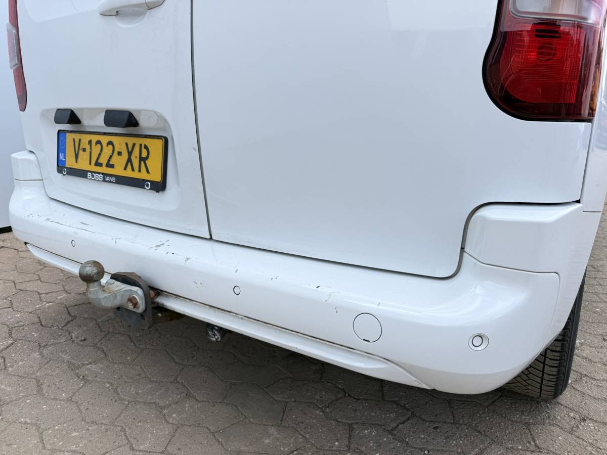Opel Combo Opel Combo 1.5D 130PK Automaat L1 Climate Control Cruise Control Carplay Parkeersensoren Achter Trekhaak Camera
