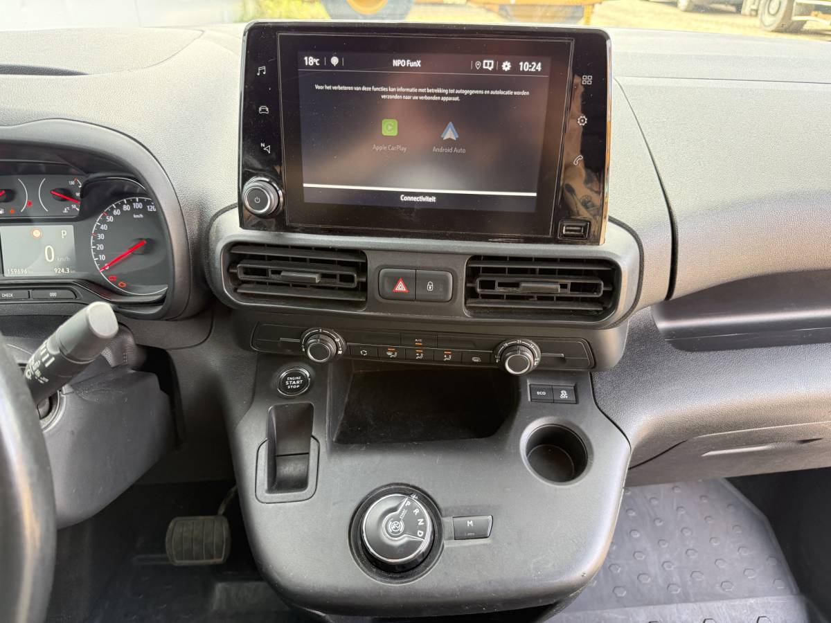 Opel Combo Opel Combo 1.5D 130PK Automaat L1 Climate Control Cruise Control Carplay Parkeersensoren Achter Trekhaak Camera