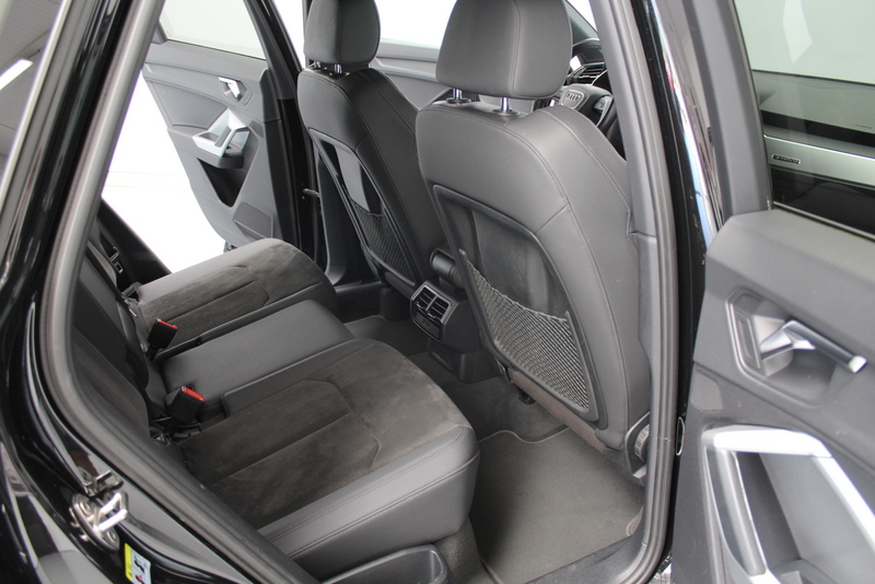 Audi Q3 Audi Q3 40 TFSI quattro Business Edition 191PK, RIJKLAAR | LEER/ALCANTARA | VIRTUAL COCKPIT | 19″ LM-VELGEN