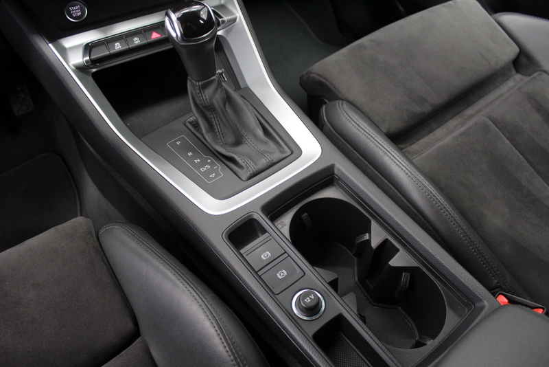 Audi Q3 Audi Q3 40 TFSI quattro Business Edition 191PK, RIJKLAAR | LEER/ALCANTARA | VIRTUAL COCKPIT | 19″ LM-VELGEN