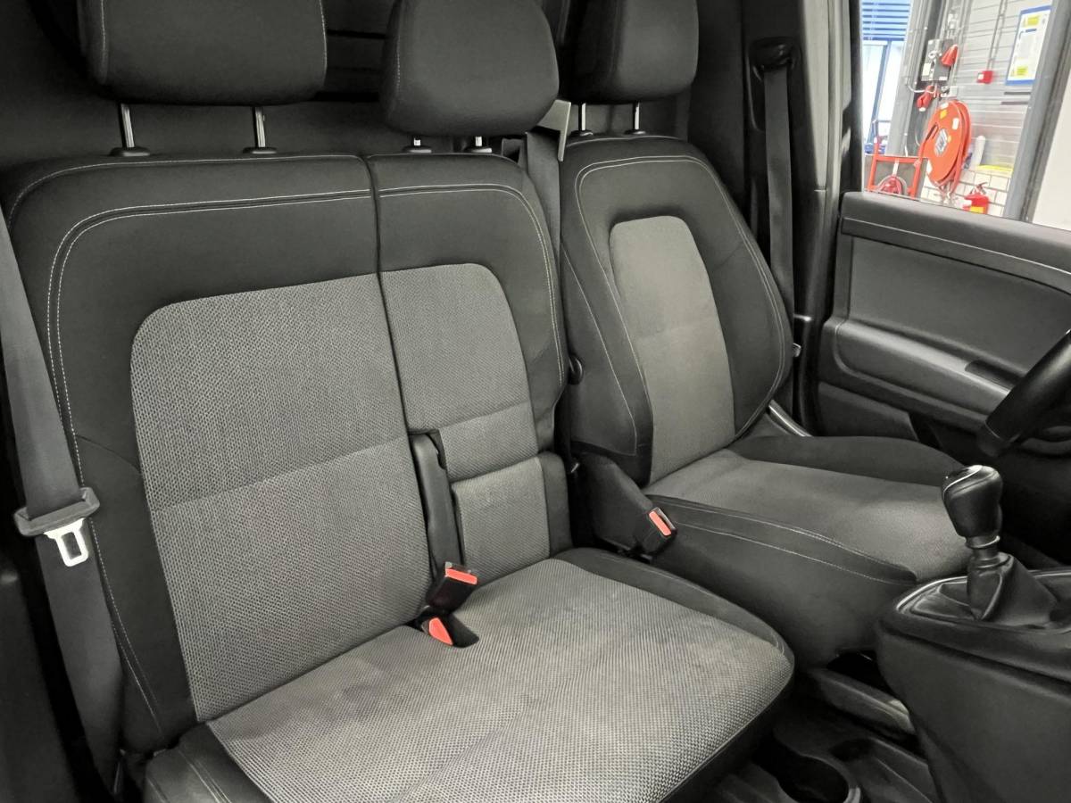 Mercedes-Benz Citan Mercedes-Benz Citan 112 CDI Pro Trekhaak Apple CarPlay Android Auto Achteruitrijcamera Parkeerhulp achter Cruise Control Stoelverwarming Airco