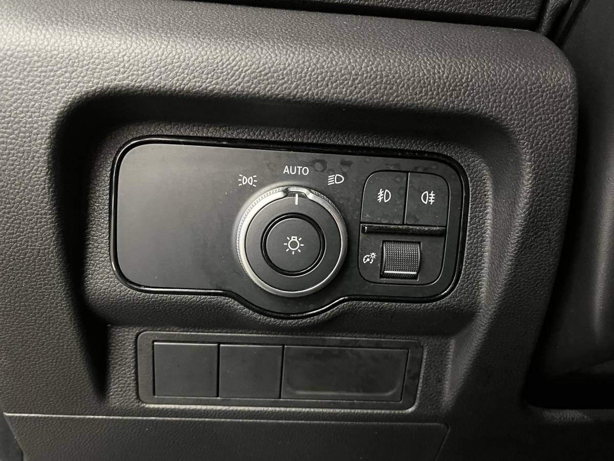 Mercedes-Benz Citan Mercedes-Benz Citan 112 CDI Pro Trekhaak Apple CarPlay Android Auto Achteruitrijcamera Parkeerhulp achter Cruise Control Stoelverwarming Airco