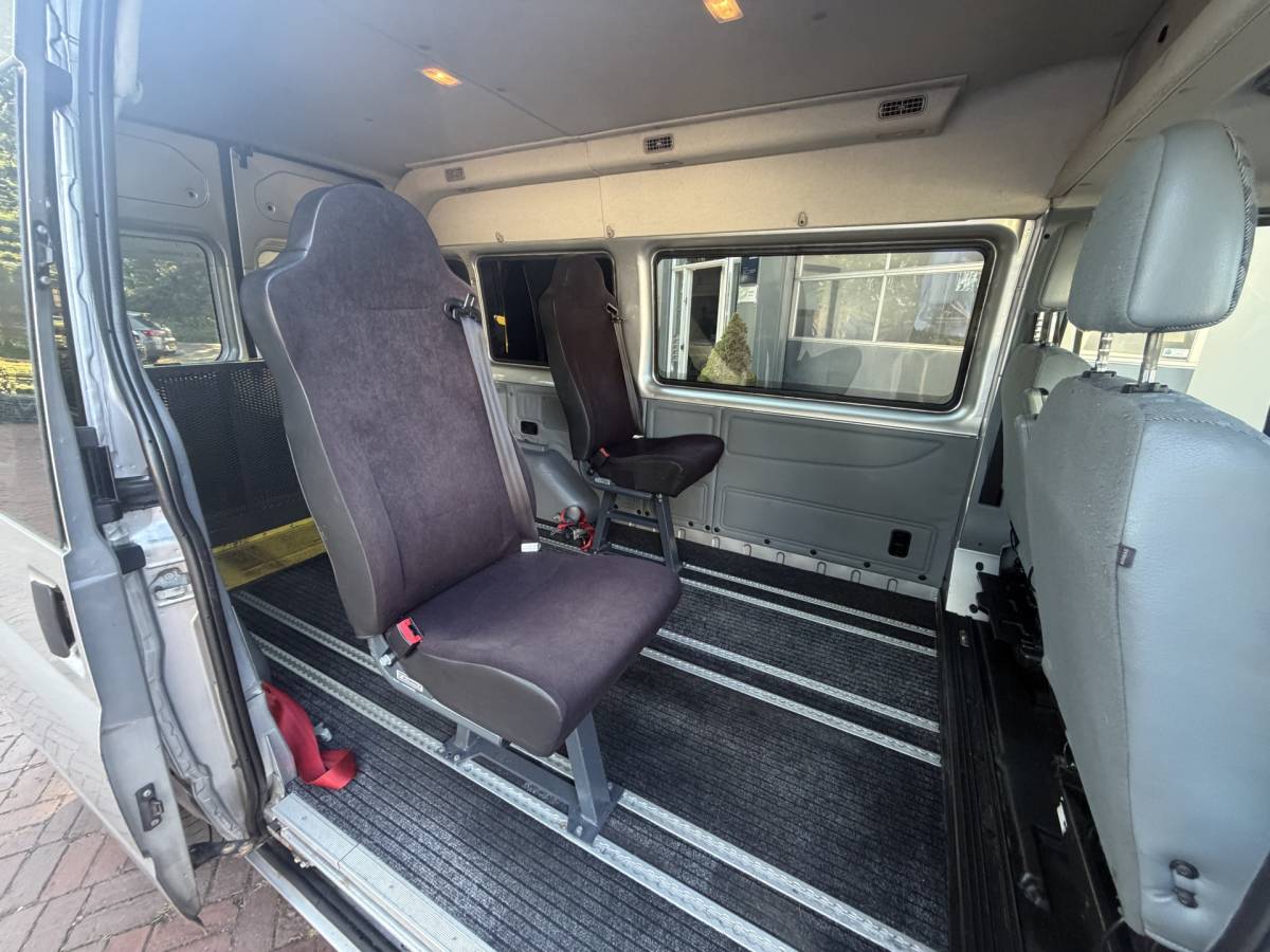 Ford Transit Ford Transit Rolstoelbus 300M 2.2 TDCI SHD DC Camera,Airco,Cruise,Cv Bj 2010 Nu 7500,- incl lift