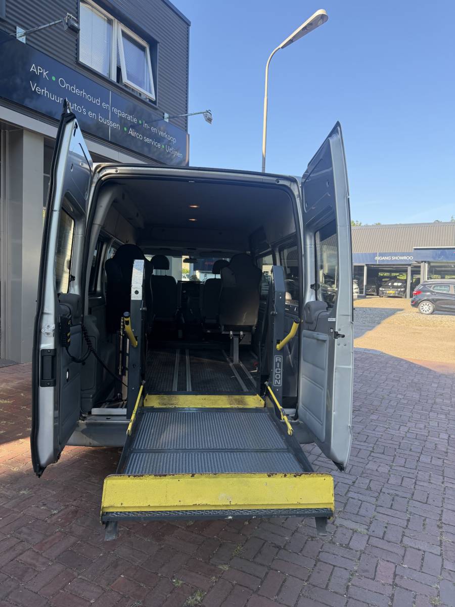 Ford Transit Ford Transit Rolstoelbus 300M 2.2 TDCI SHD DC Camera,Airco,Cruise,Cv Bj 2010 Nu 7500,- incl lift