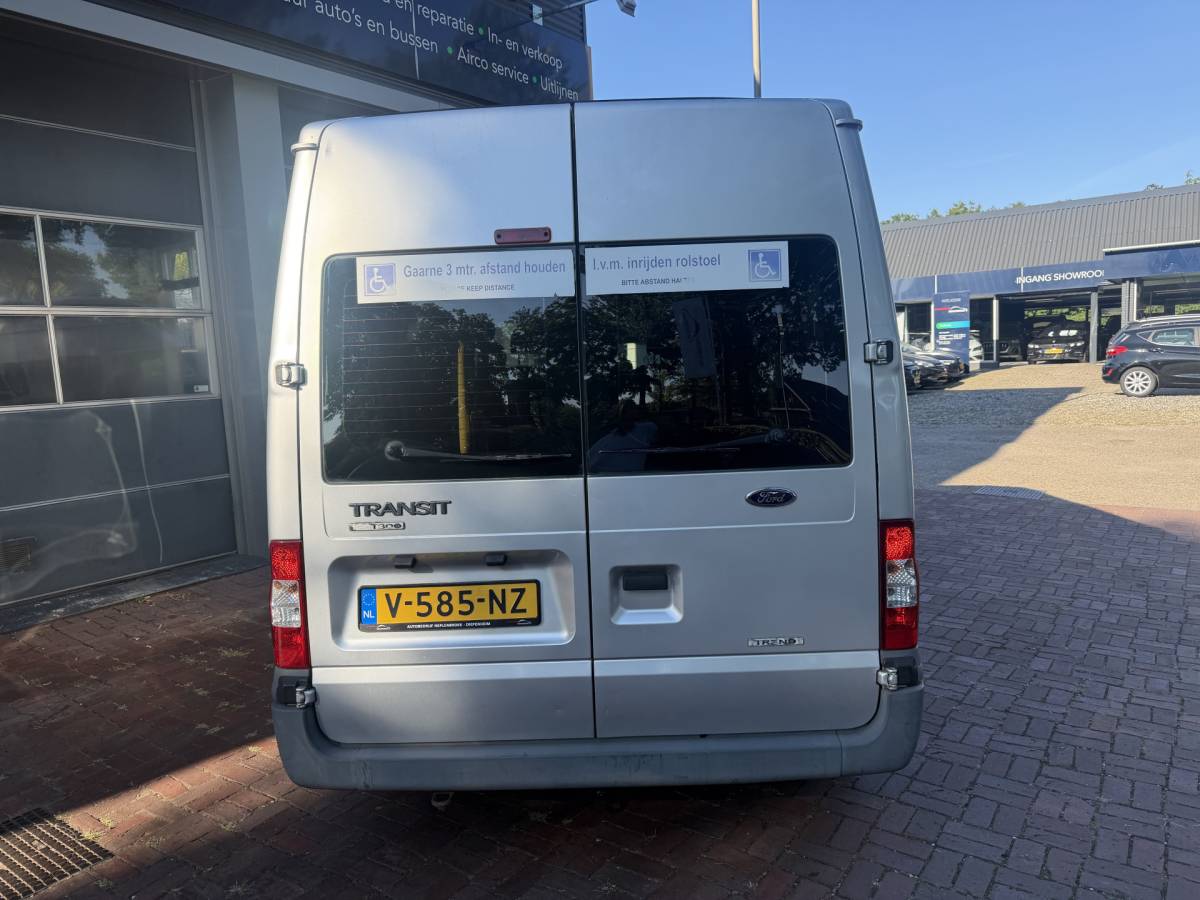 Ford Transit Ford Transit Rolstoelbus 300M 2.2 TDCI SHD DC Camera,Airco,Cruise,Cv Bj 2010 Nu 7500,- incl lift