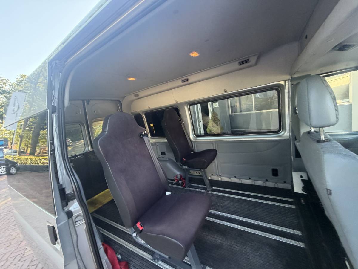 Ford Transit Ford Transit Rolstoelbus 300M 2.2 TDCI SHD DC Camera,Airco,Cruise,Cv Bj 2010 Nu 7500,- incl lift