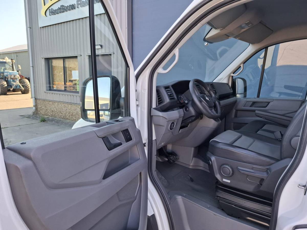 Volkswagen Crafter Volkswagen Crafter 35 2.0 TDI L3H3 Highline AIRCO / CRUISE CONTROLE / 3 ZITS / NAVI / CARPLAY