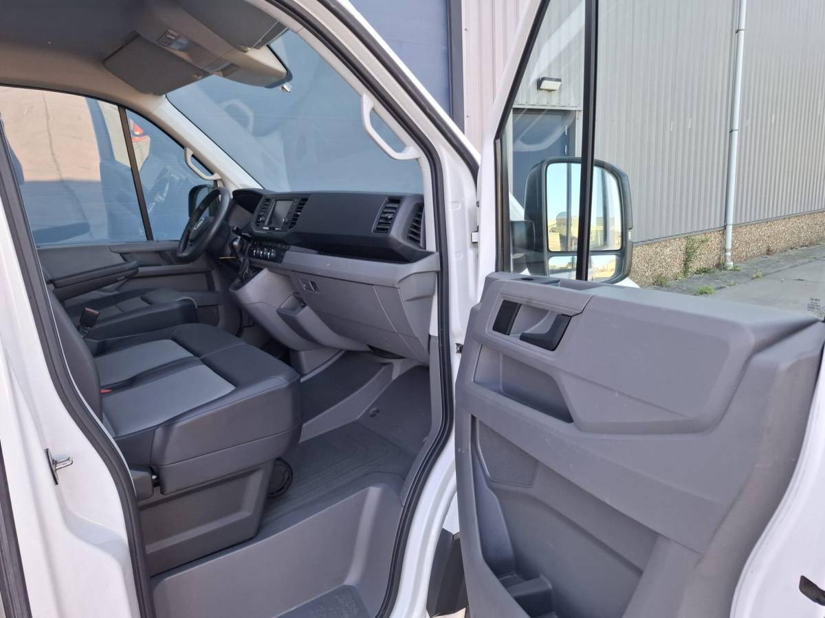 Volkswagen Crafter Volkswagen Crafter 35 2.0 TDI L3H3 Highline AIRCO / CRUISE CONTROLE / 3 ZITS / NAVI / CARPLAY