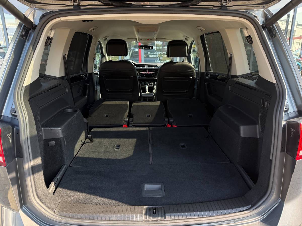 Volkswagen Touran Volkswagen Touran 1.5 TSI Highline Business 7p | Elek. klep