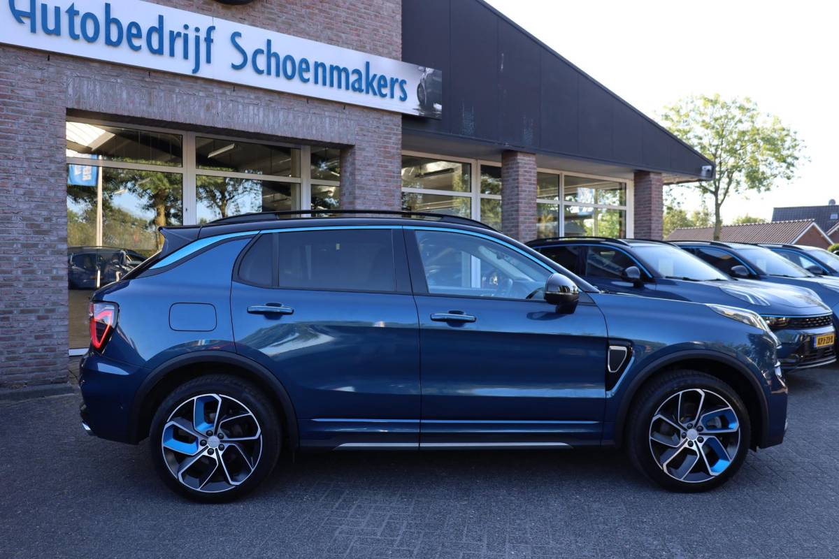 Lynk & Co 01 Lynk & Co 01 1.5 261PK! TREKHAAK 6.6Kwh LADEN! 360-CAMERA STOELVERW. PANO/SCHUIF MEMORY INFINITY DAB NAVI CARPLAY ELEK.ACHTERKLEP 20″LMV