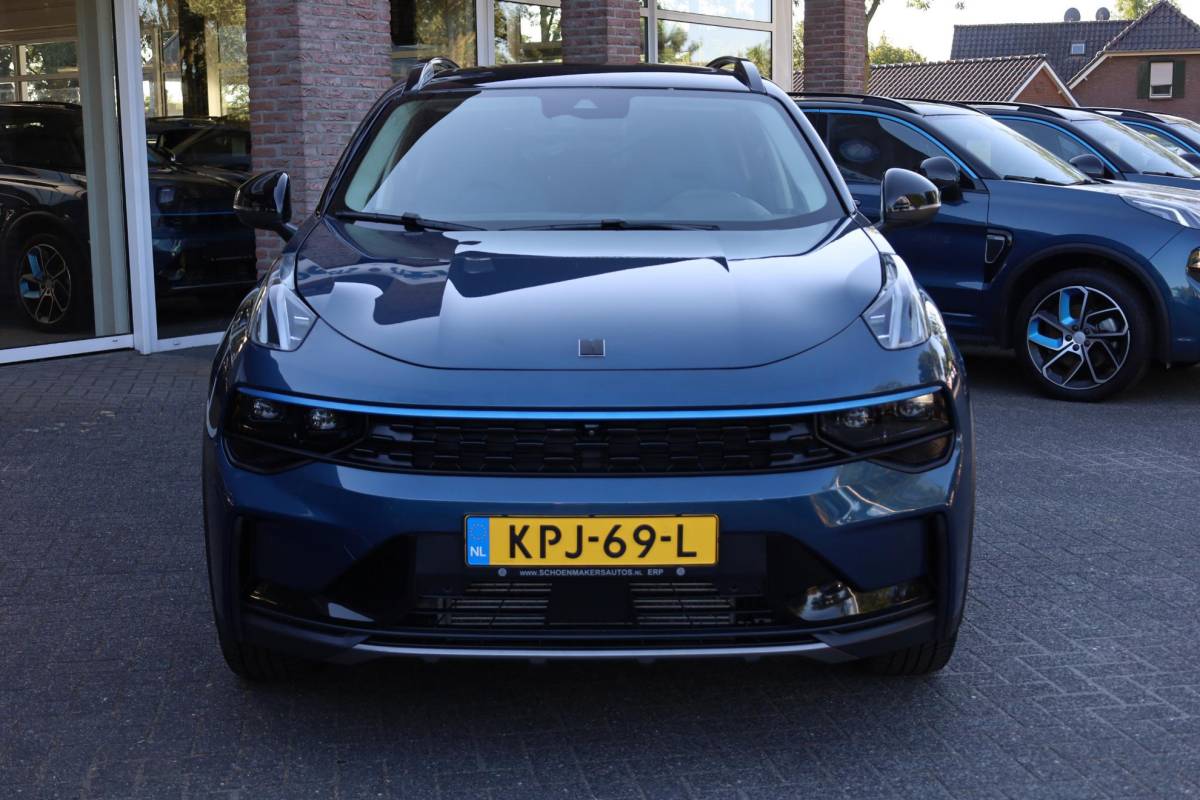 Lynk & Co 01 Lynk & Co 01 1.5 261PK! TREKHAAK 6.6Kwh LADEN! 360-CAMERA STOELVERW. PANO/SCHUIF MEMORY INFINITY DAB NAVI CARPLAY ELEK.ACHTERKLEP 20″LMV