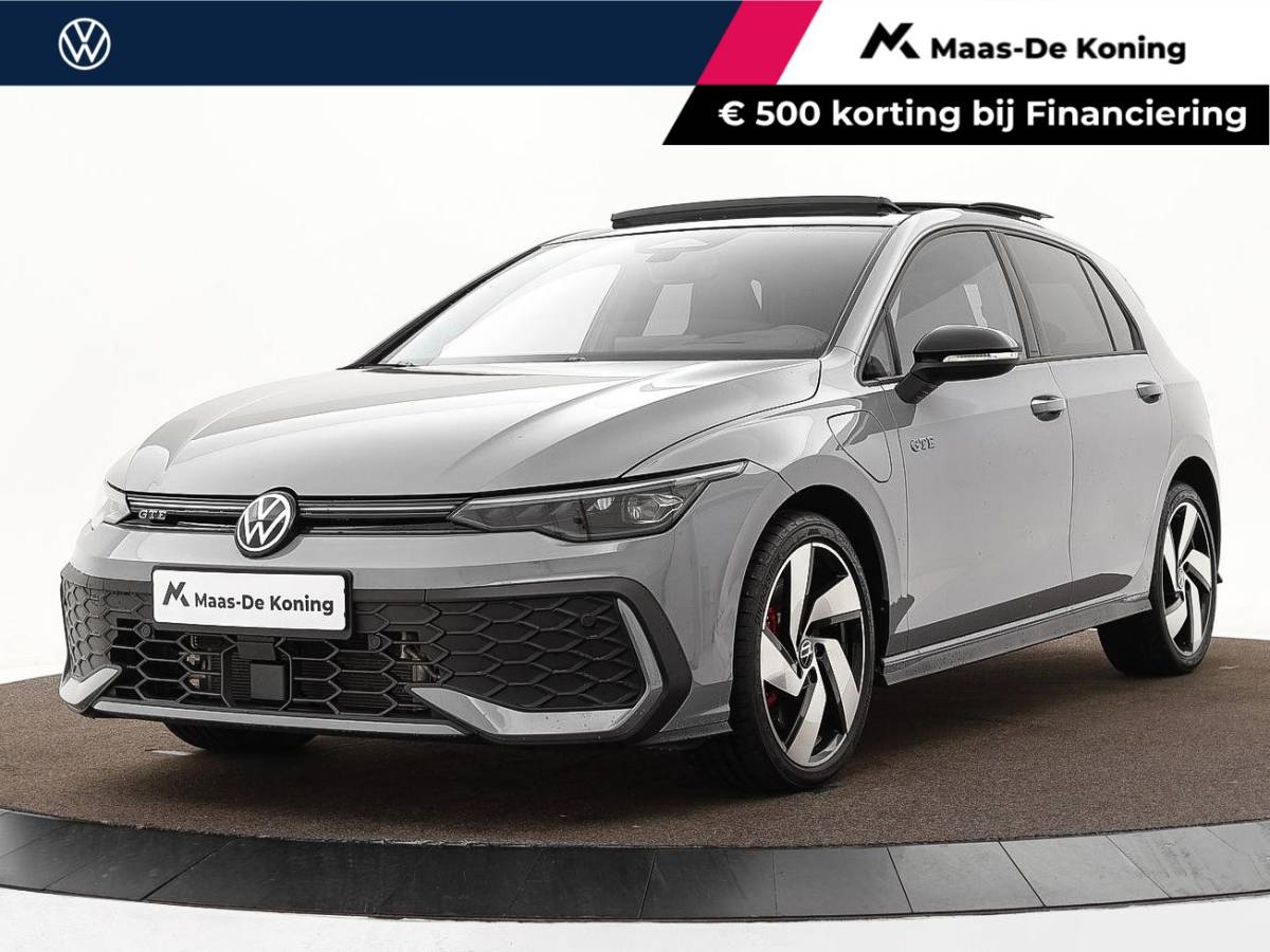 Volkswagen Golf Volkswagen Golf 1.5 eHybrid 272pk DSG GTE · Panoramadak · Camera · Matrix LED · Stuur- & Stoelverwarming · Head-Up Display · Garantie t/m 09-09-2030 of 100.000km