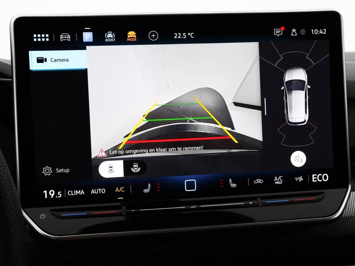 Volkswagen Golf Volkswagen Golf 1.5 eHybrid 272pk DSG GTE · Panoramadak · Camera · Matrix LED · Stuur- & Stoelverwarming · Head-Up Display · Garantie t/m 09-09-2030 of 100.000km